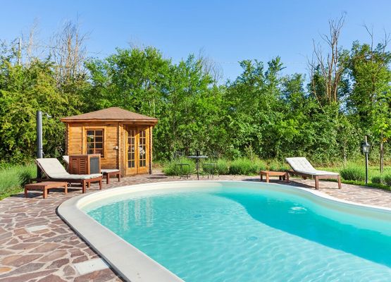 Rustic Cottage in Avigliano Umbro with Sauna & Pool