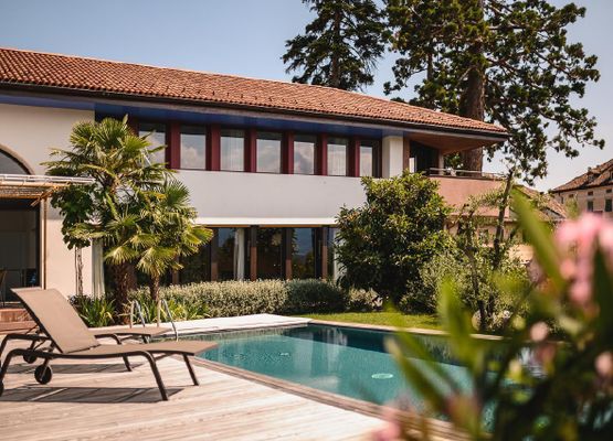 Luxury villa offering own swimming pool, sauna and wine cellar